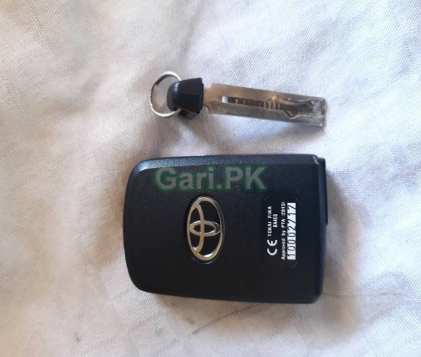 toyota crown smart key