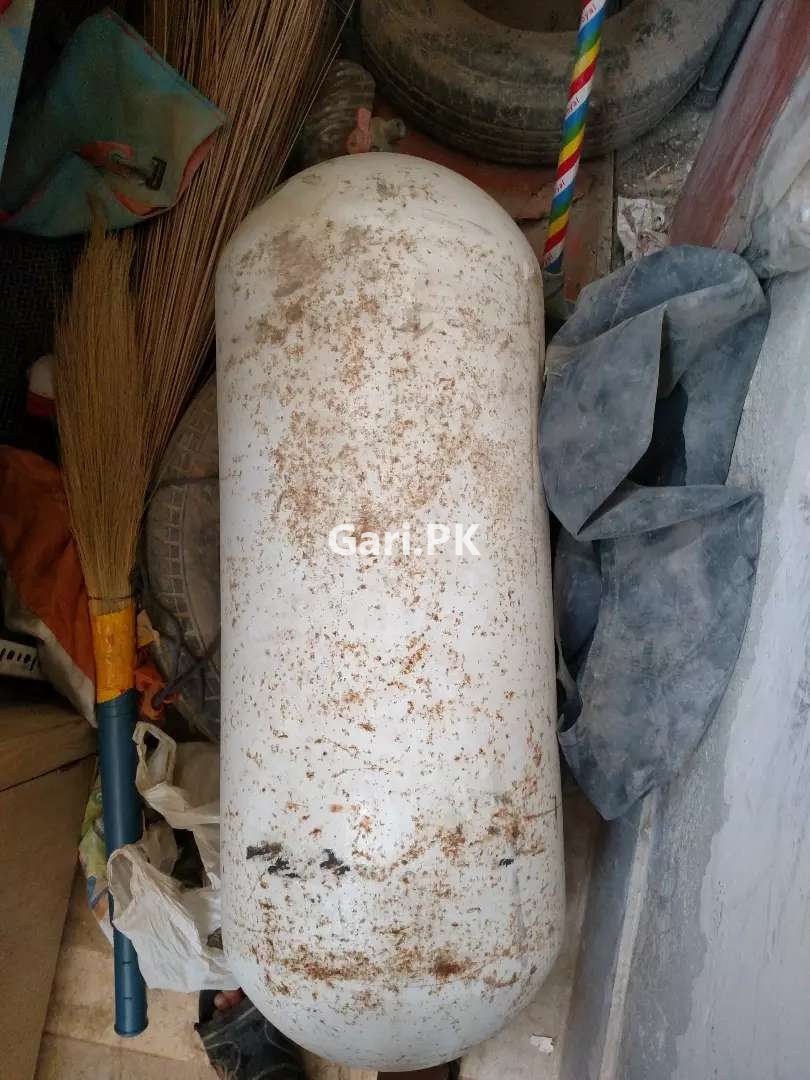 Cng 60 Kg Landirenzo CNG Kits 2024 CNG Kits Car Spare Part in Karachi