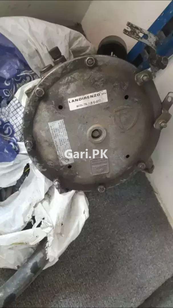 Cng Kit Landi Renzo CNG Kits 2024 CNG Kits Car Spare Part in Karachi