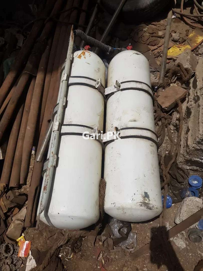 Liana Cng Cylinder CNG Kits 2024 CNG Kits Car Spare Part in Karachi