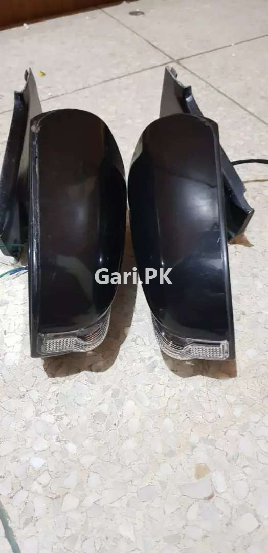 Toyota Vitz Side Mirror Black Color Mirrors 2023 Mirrors Car Spare Part