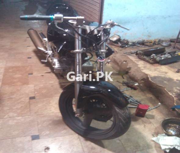 Ravi PIAGGIO STORM 125  2011