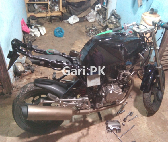 Ravi PIAGGIO STORM 125  2011