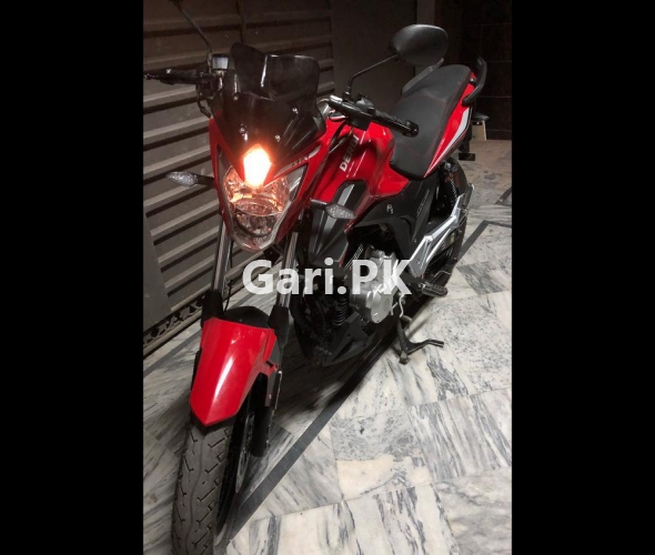 Aprilia DORSODURO 750  2017