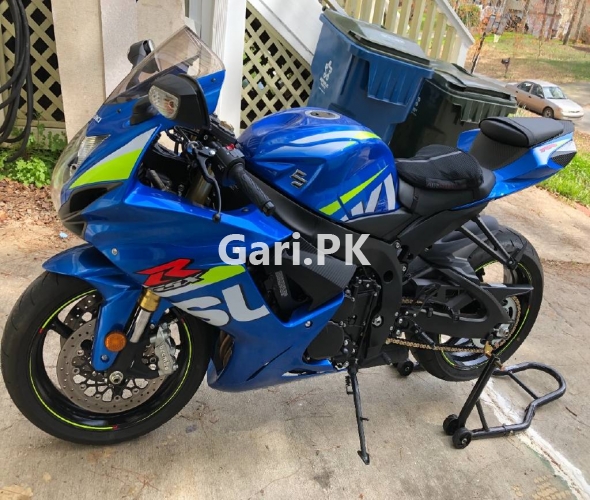 Suzuki GSX R750  2015