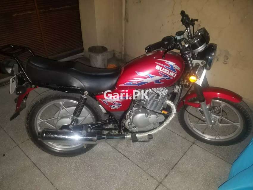 Suzuki GS 150 SE  2017