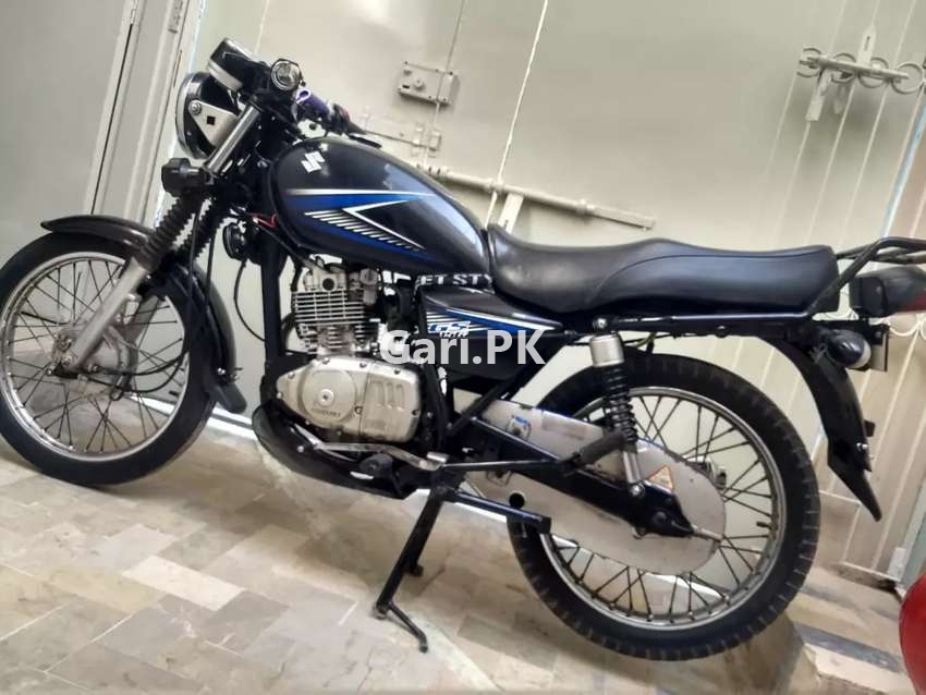 Suzuki GS 150 2015 Suzuki GS 150 2015
