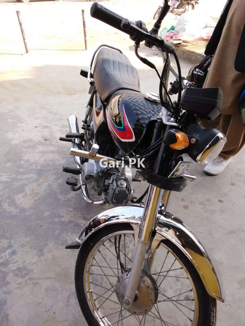 Honda CD 70 2017 Honda CD 70 2017