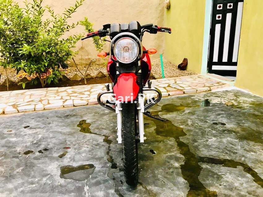 Yamaha YBR 125  2018
