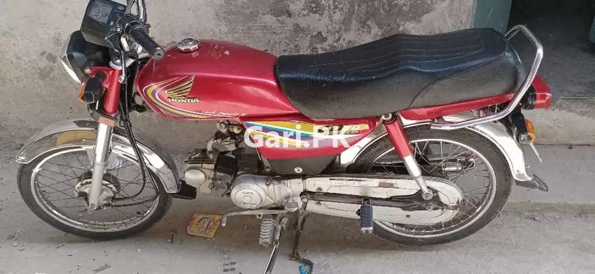 Honda CD 70 2015 Honda CD 70 2015