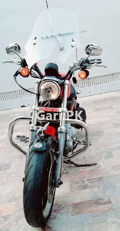 Harley Davidson 883 Low  2011