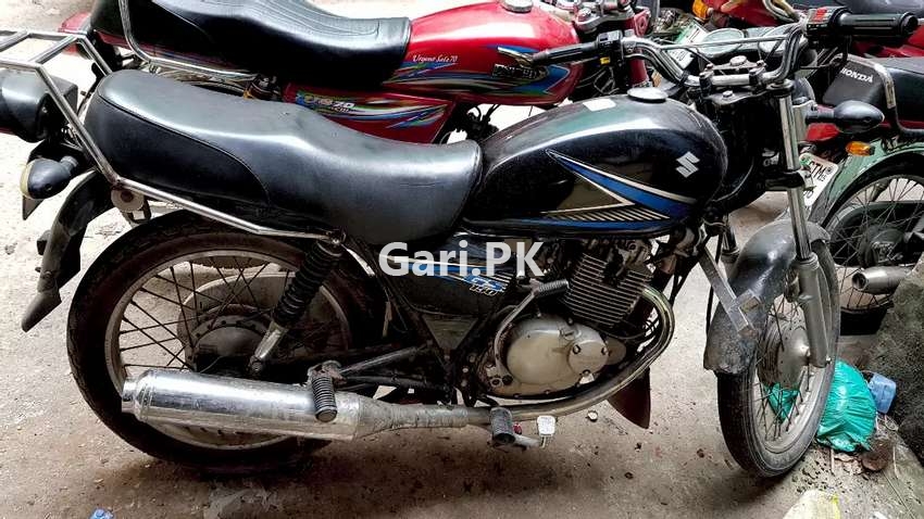 Suzuki GS 150  2015