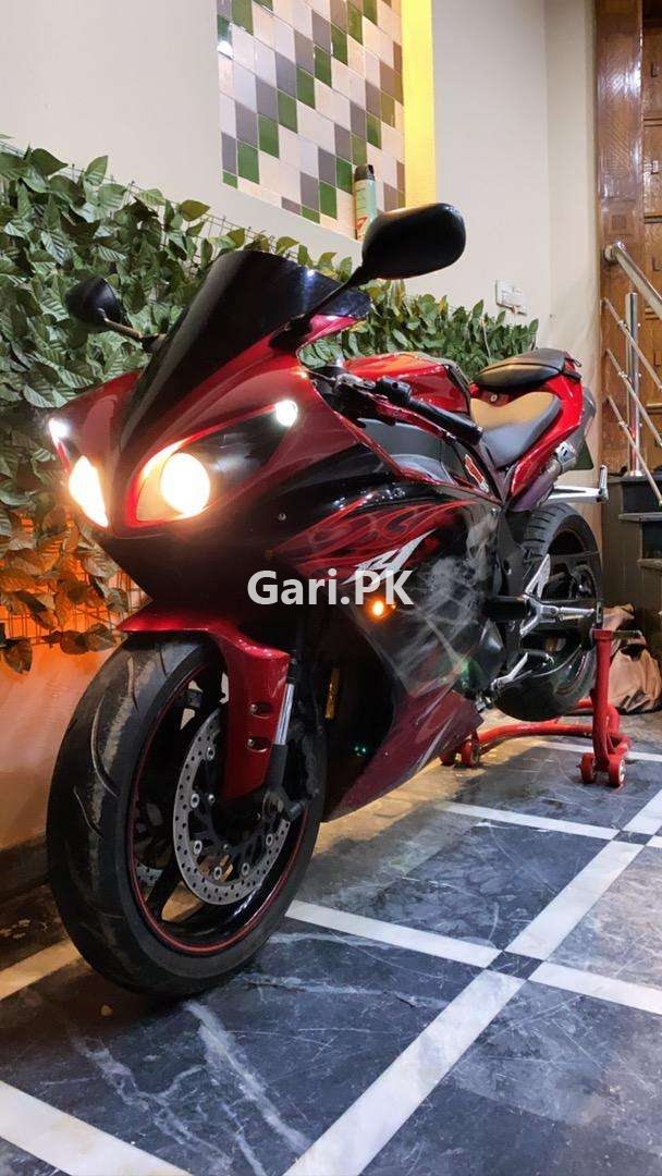 Yamaha YZF R1 2011 Yamaha YZF R1 2011