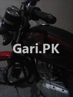 Suzuki GS 150 SE  2019