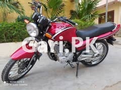 Ravi PIAGGIO 125 2009 Ravi PIAGGIO 125 2009