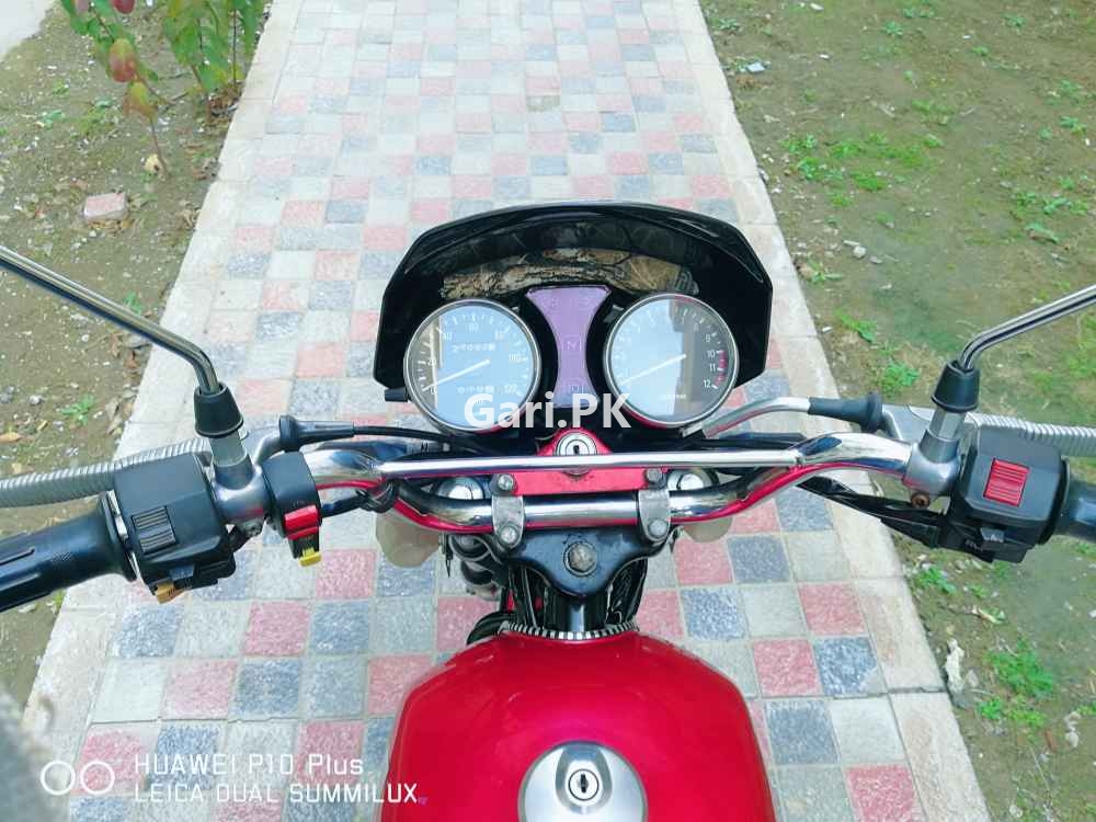 Suzuki GS 150  2016