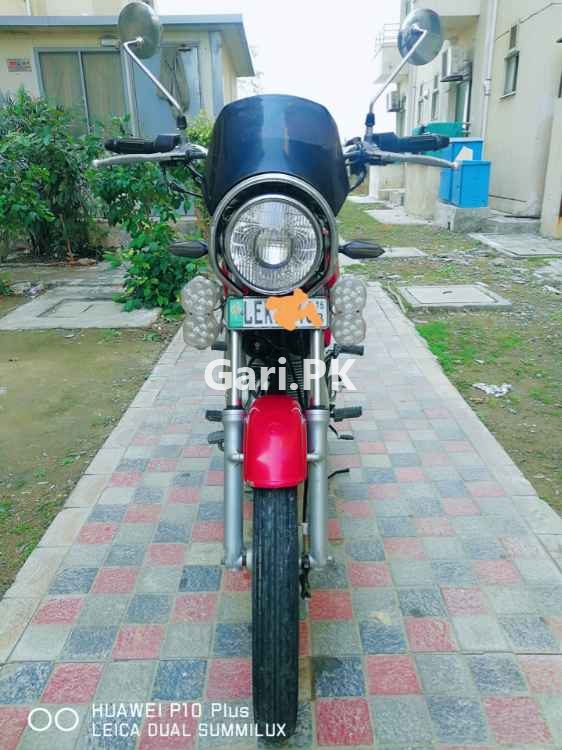 Suzuki GS 150  2016