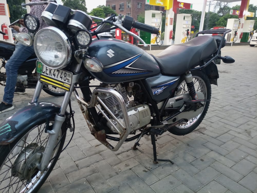 Suzuki GS 150 2015 Suzuki GS 150 2015