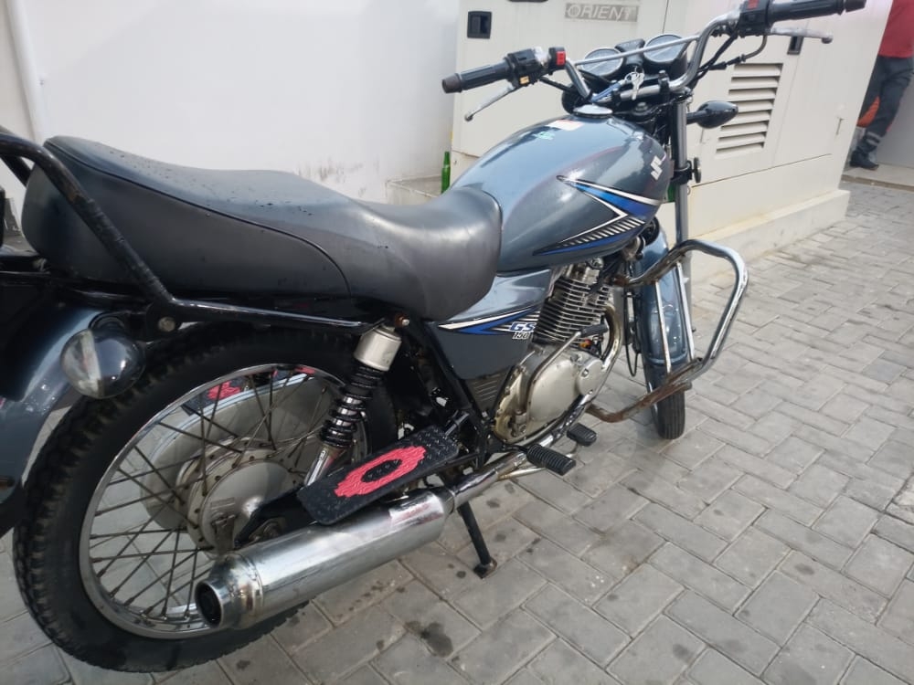 Suzuki GS 150 2015 Suzuki GS 150 2015
