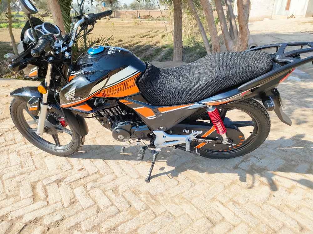 Honda CB 150F  2022