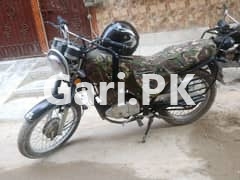 Suzuki GS 150  2015