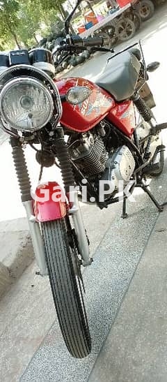 Suzuki GS 150  2019