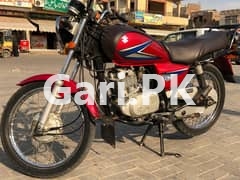 Suzuki GS 150 2015 Suzuki GS 150 2015