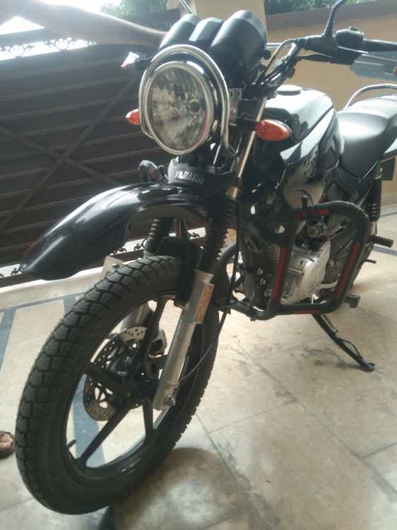 Yamaha YBR 125G  2023