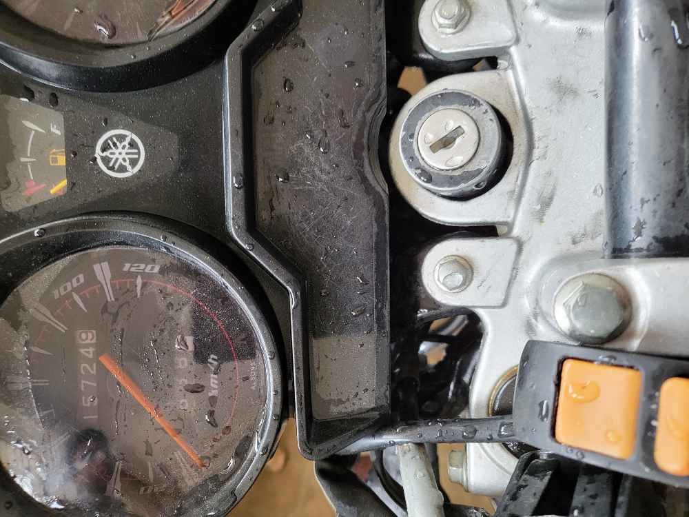 Yamaha YBR 125G  2023