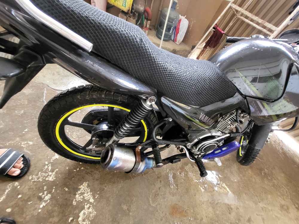 Yamaha YBR 125G  2023