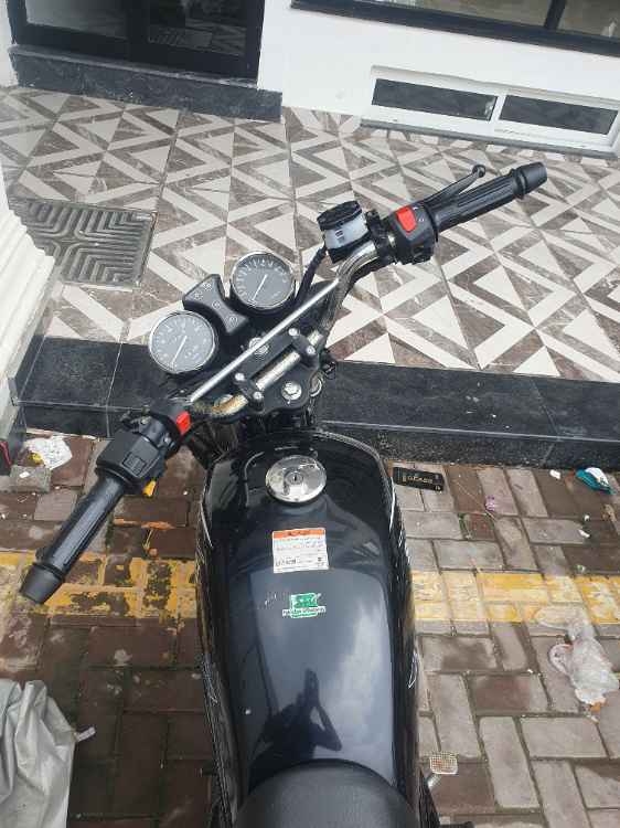 Suzuki GS 150 SE  2022