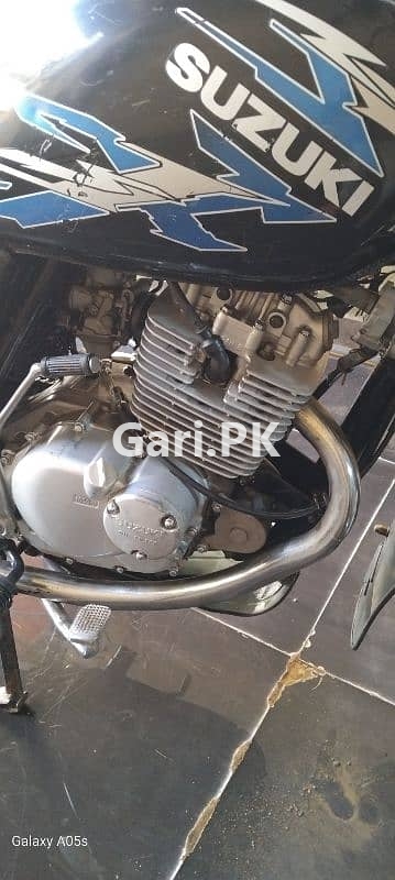 Suzuki GS 150 SE  2021