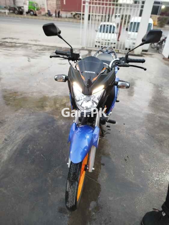Honda CB 150F  2024