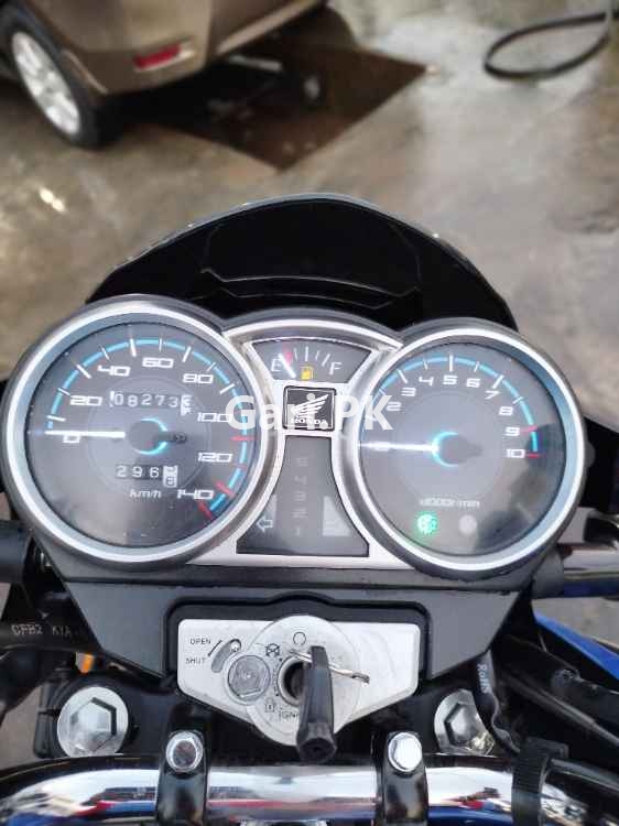 Honda CB 150F  2024