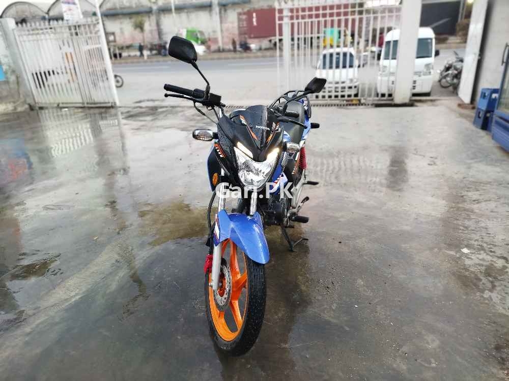Honda CB 150F  2024