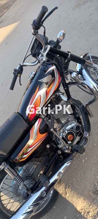Honda CG 125  2023