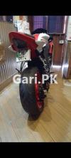 Yamaha FZR 400 1997 for Sale in Gulberg 2