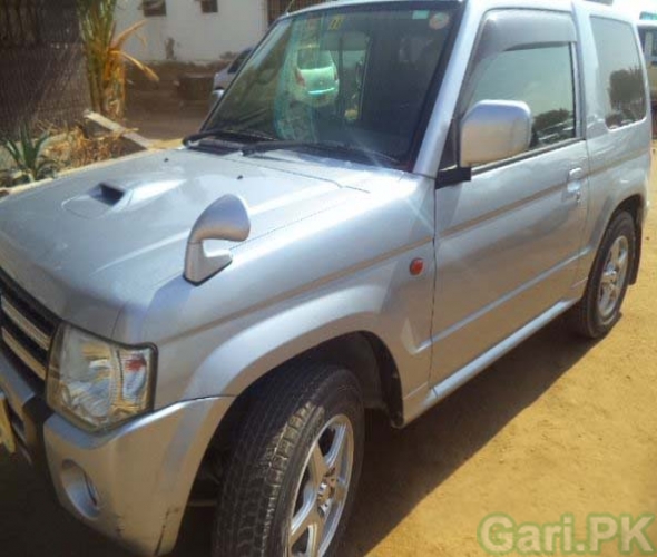 Mitsubishi Pajero Mini  2006