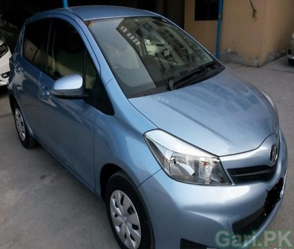 Toyota Vitz F 1.0 2014