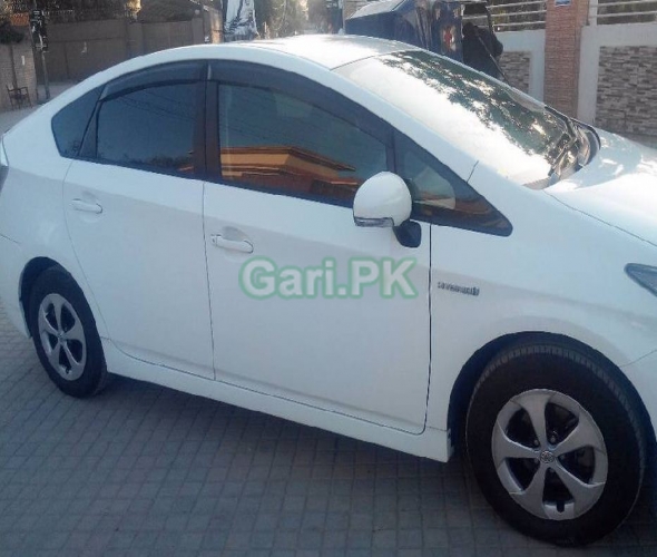 Toyota Prius G Touring Selection Leather Package 1.8 2013