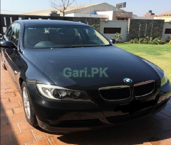 BMW 3 Series 320i 2007