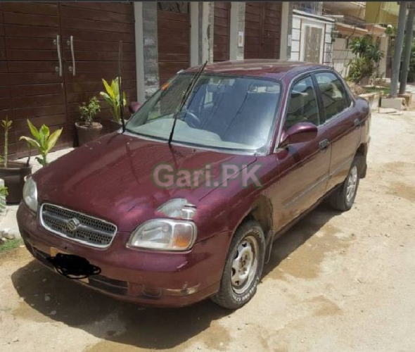 Suzuki Baleno GLi 2004