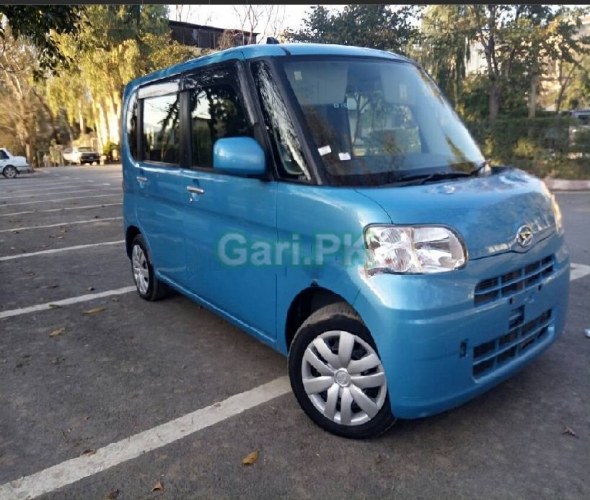 Daihatsu Tanto Custom X 2013