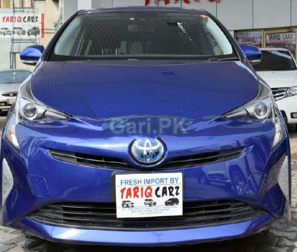 Toyota Prius S LED Edition 1.8 2015