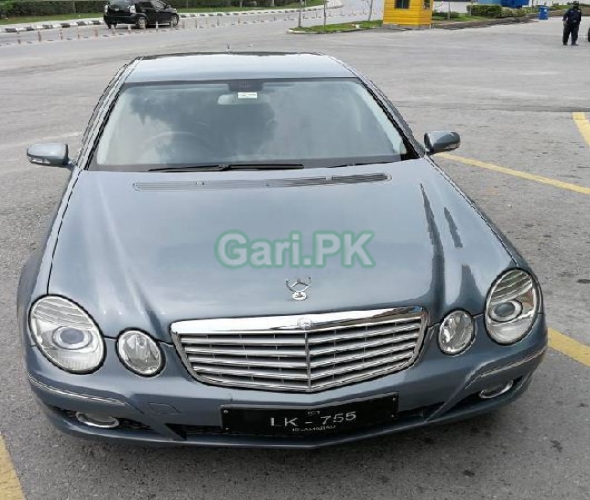 Mercedes Benz E Class  2007