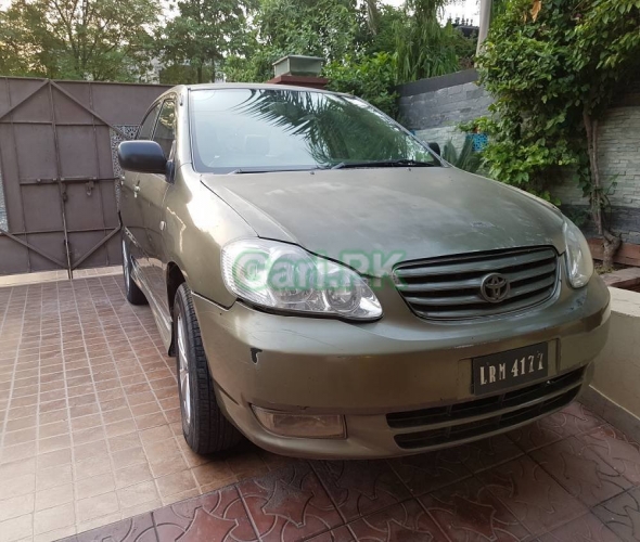 Toyota Corolla SE Saloon Automatic 2003