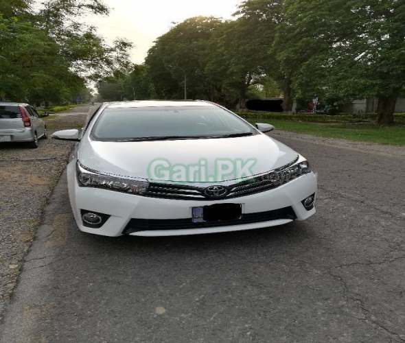 Toyota Corolla Altis CVT-i 1.8 2017