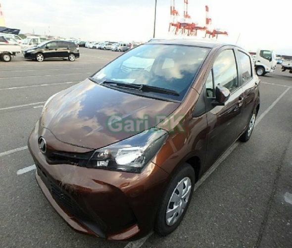 Toyota Vitz  2014