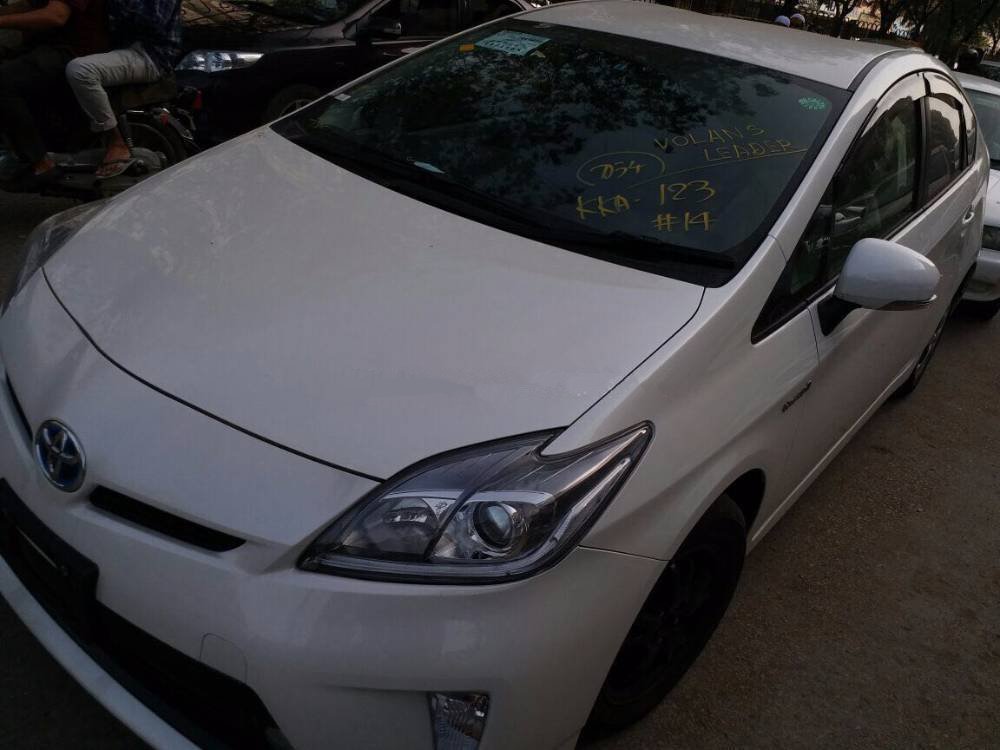 Toyota Prius S LED Edition 1.8 2015