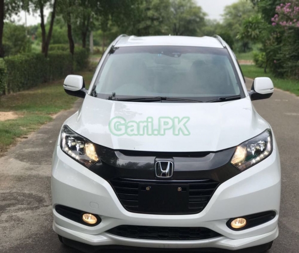 Honda Vezel Hybrid Z  Sensing 2015